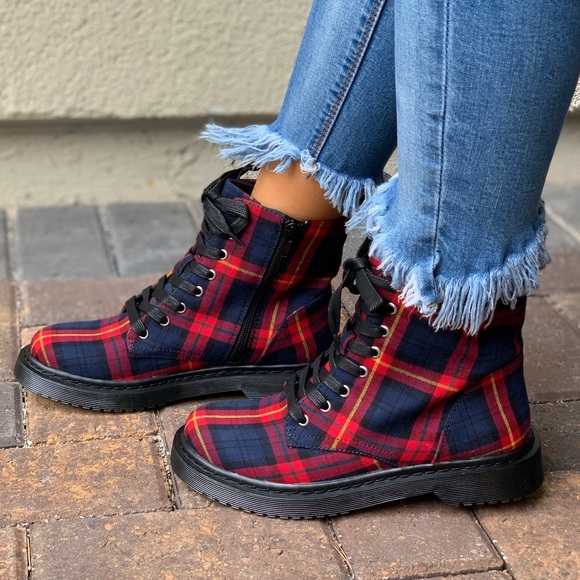 Red/Navy Sweater Plaid Lace Up Combat Boots - Picture 5 of 7